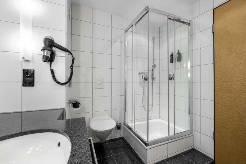Executive Suite image 2