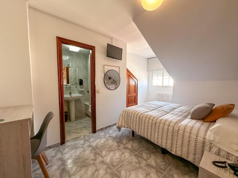 Single Room image 1