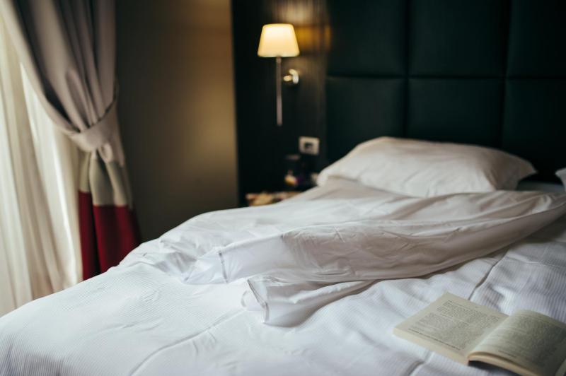 Classic Double Room for Single Use image 2