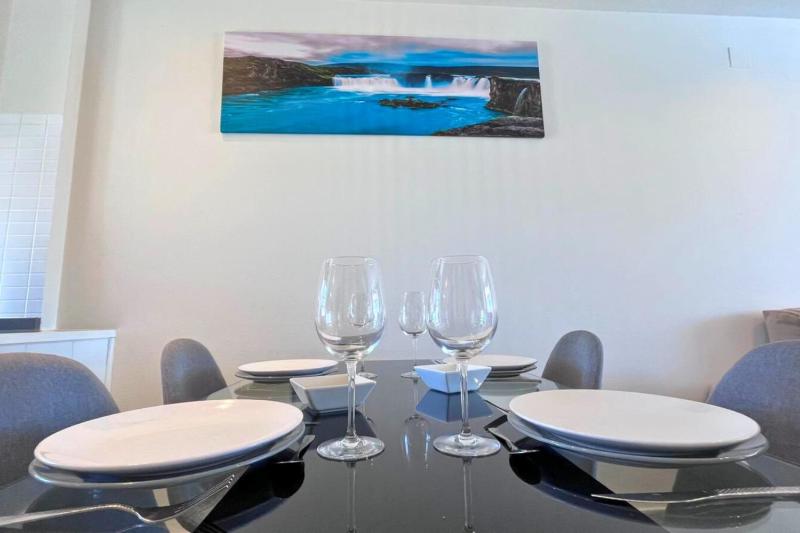 Modern flat with swimming pool terrace and equipped solarium - image 36