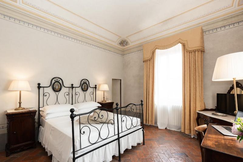 Deluxe Junior Suite image 1