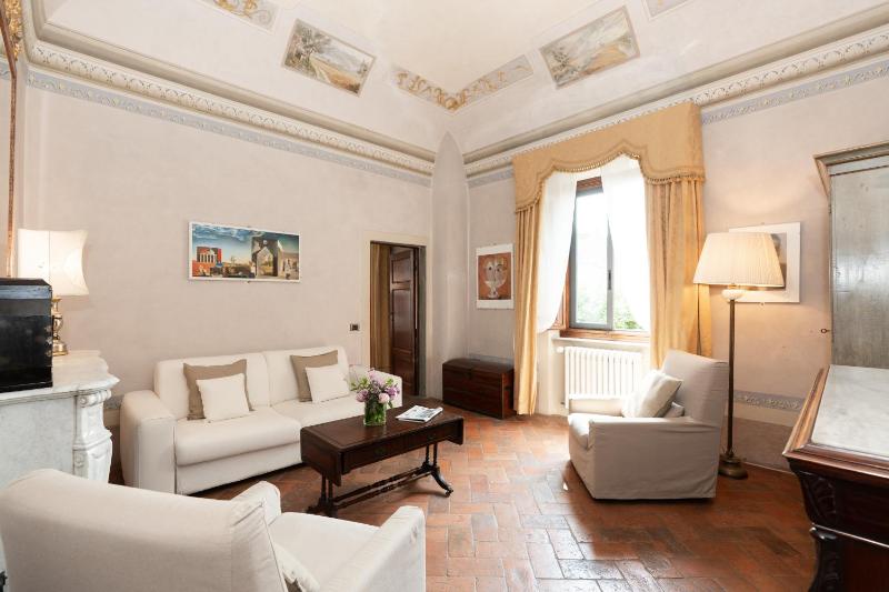 Deluxe Junior Suite image 4