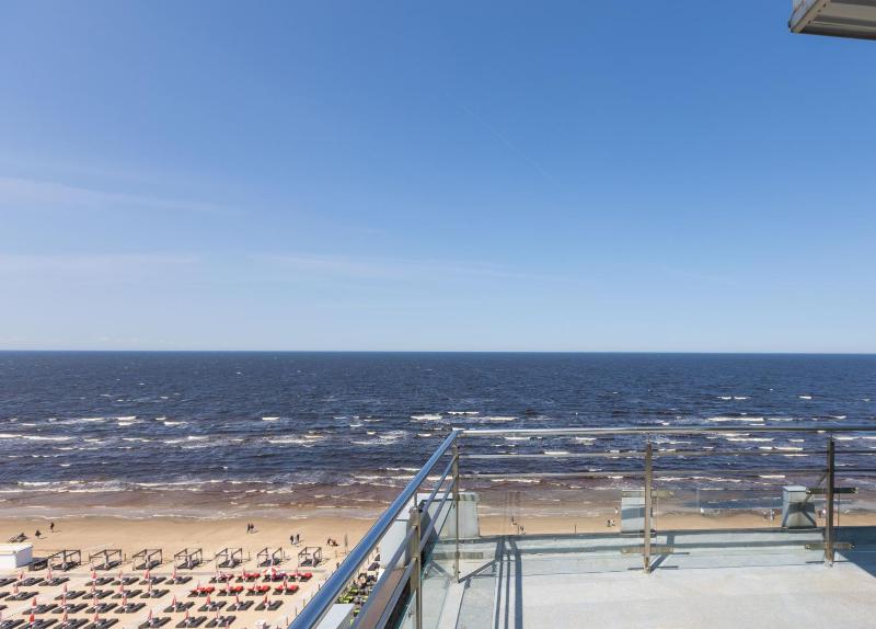 Presidential Suite with Sea Wellness SPA Access image 3