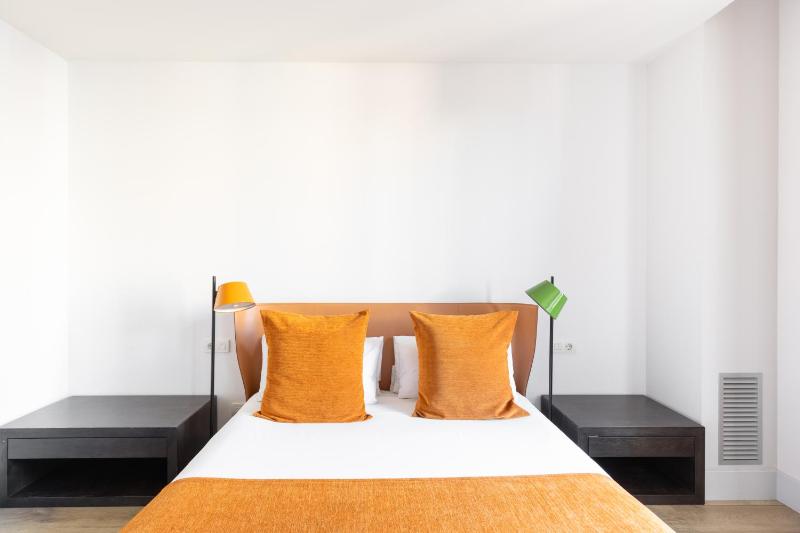 Three-Bedroom Apartment (6 Adults) image 4