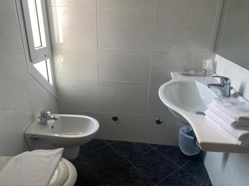 Hotel Golden - image 17
