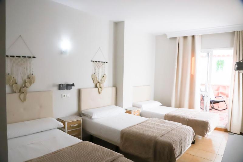 Hostal Cuevas - image 17