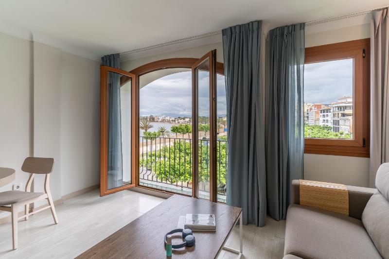 Triple Room image 1