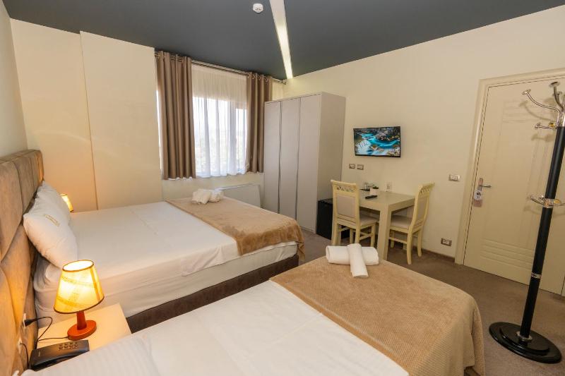 Alko Hotel Shkoder - image 16