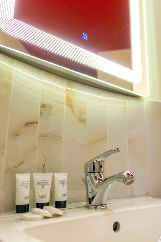 Alko Hotel Shkoder - image 9