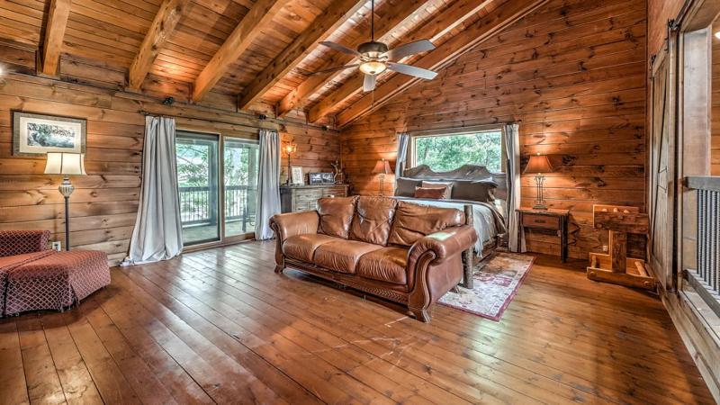 Ridge Top Lodge - image 28