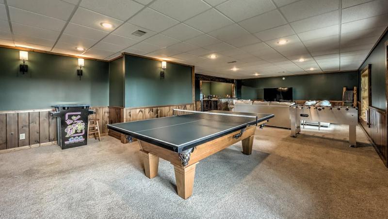 Ridge Top Lodge - image 11