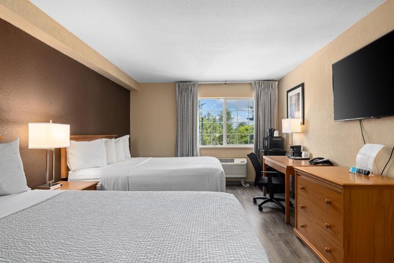 Ramada by Wyndham Portland - image 7