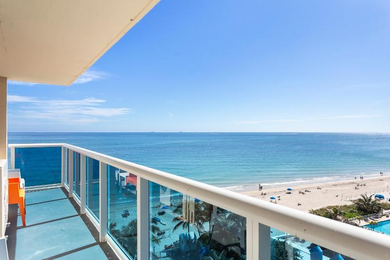 King Suite with Ocean View image 2