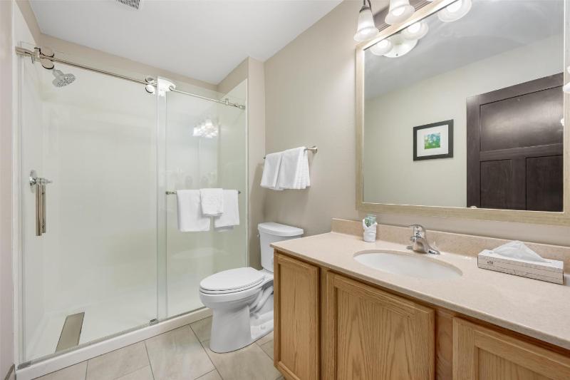 Junior King Suite - Non-Smoking image 2