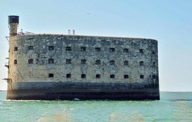 Amazing Apartment In La Rochelle With Wifi - image 6