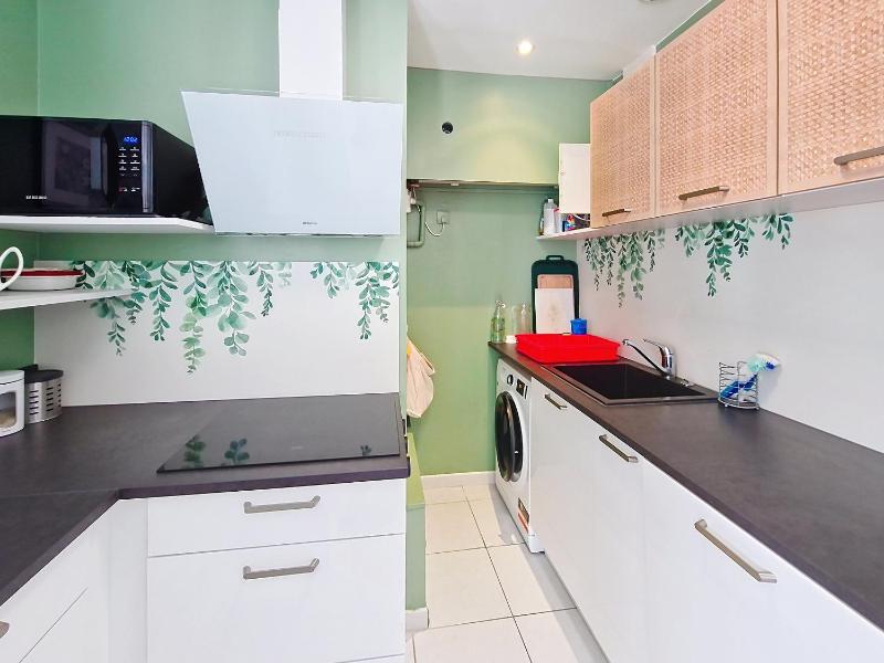 Maison rénovée T3 au calme proche plage marché et commodités avec cour et Wifi inclus - FR-1-331-222 - image 3