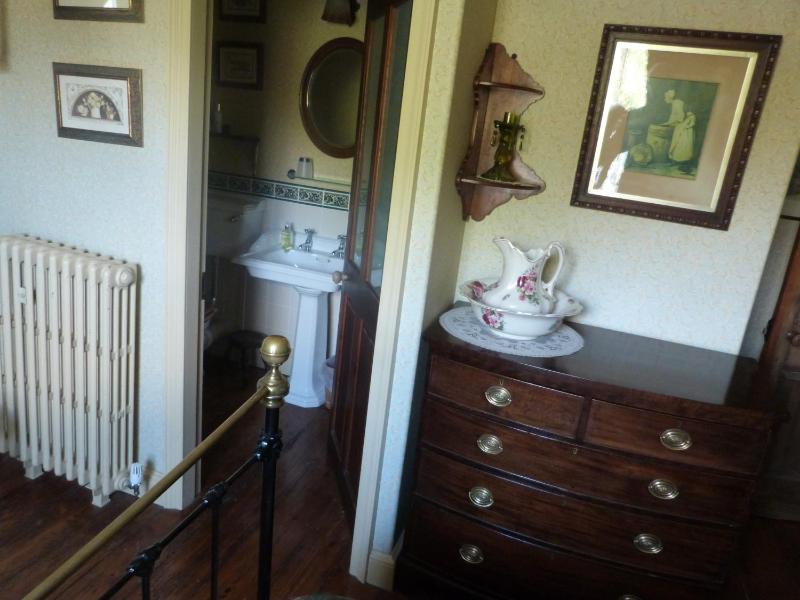 Deluxe Double Room image 3
