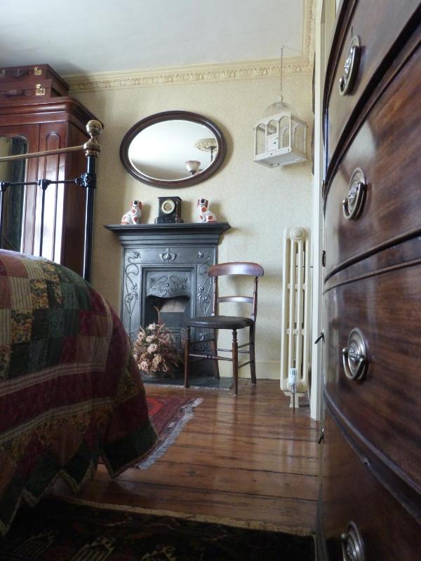 Deluxe Double Room image 2