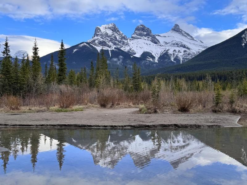 Cozy Canmore resort with mt view hot tub and pool - image 35
