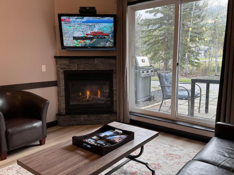 Cozy Canmore resort with mt view hot tub and pool - image 43
