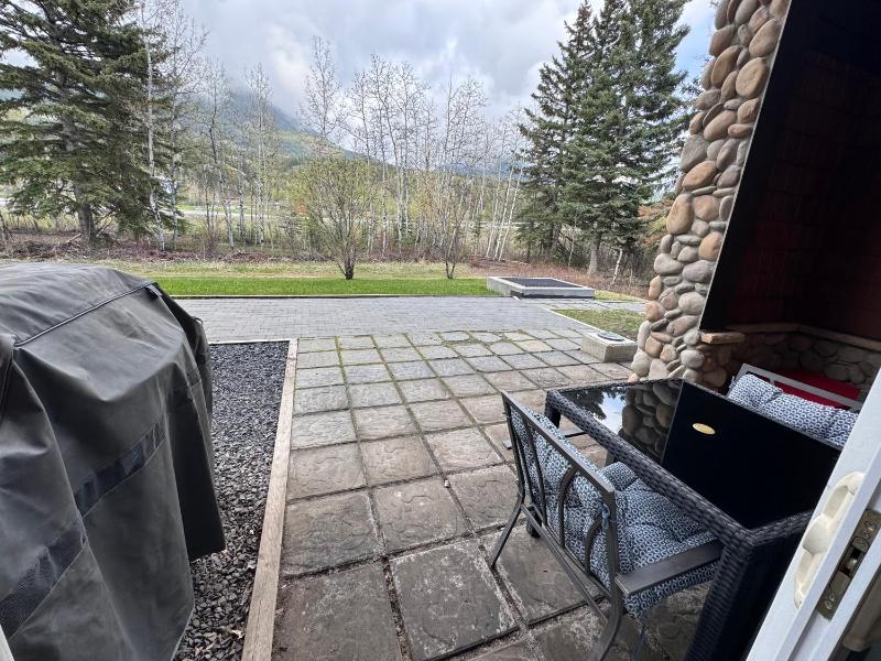 Cozy Canmore resort with mt view hot tub and pool - image 32