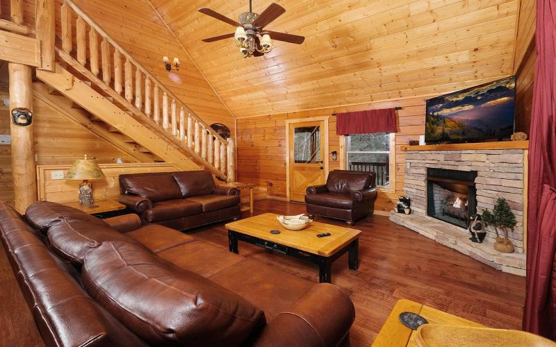 Bear Creek Lodge - Game Nights Hot Tub Soaks & Relaxation - image 25