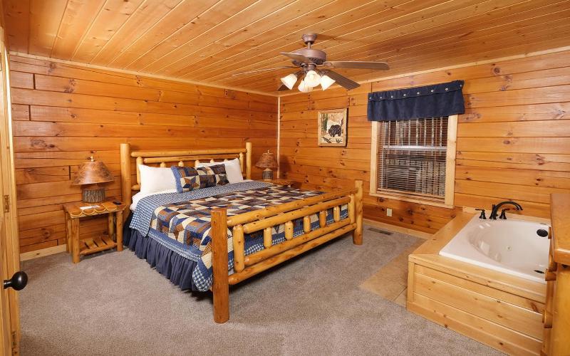 Bear Creek Lodge - Game Nights Hot Tub Soaks & Relaxation - image 17