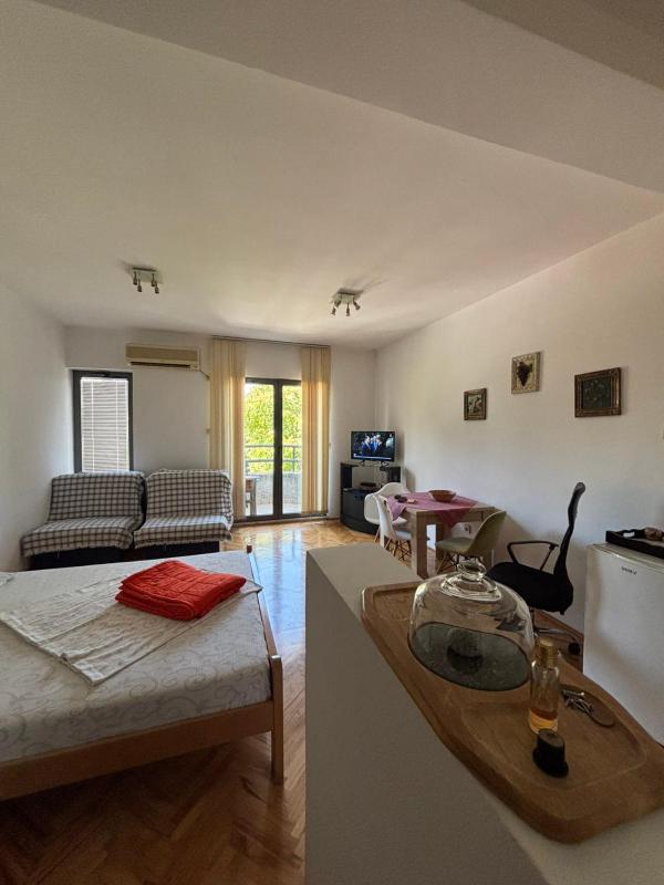 Apartment image 4