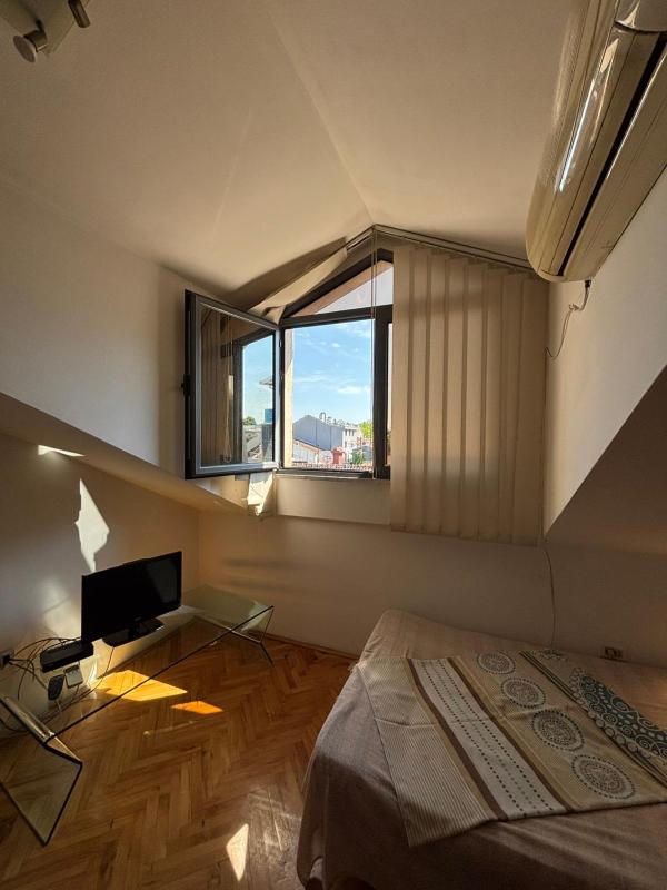 Apartment image 2