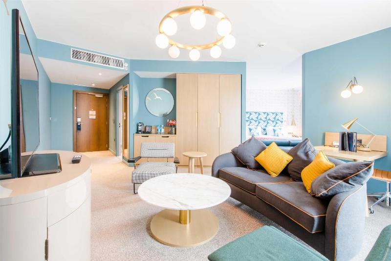 Junior Suite image 4
