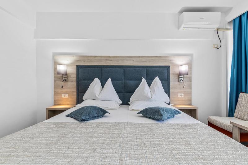 King Room image 1