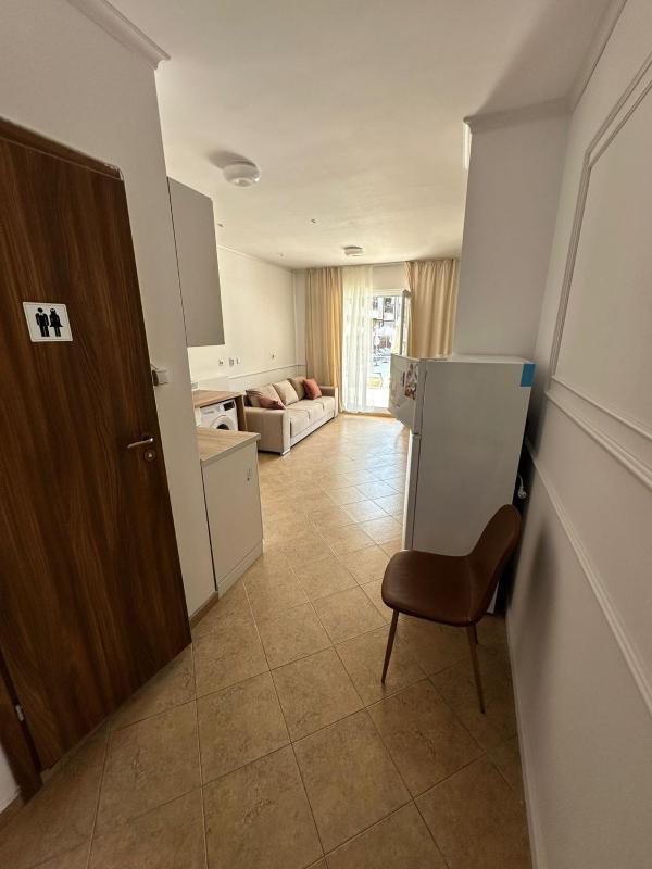 Family Two-Bedroom Apartment with View image 4