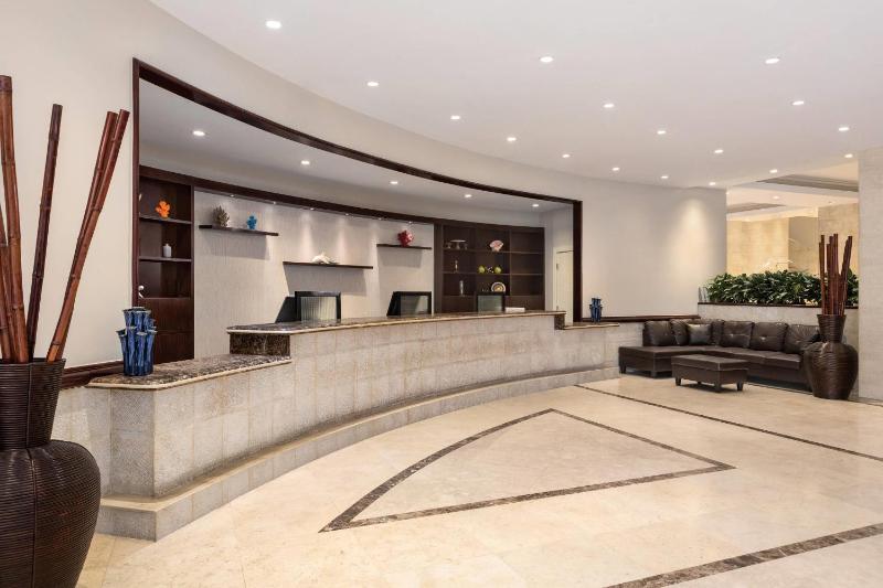 Radisson Miami Beach - image 2