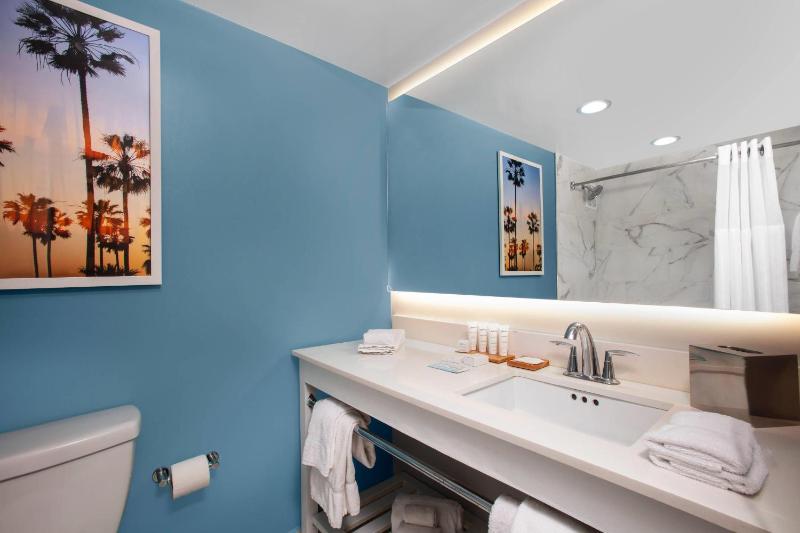 Radisson Miami Beach - image 10