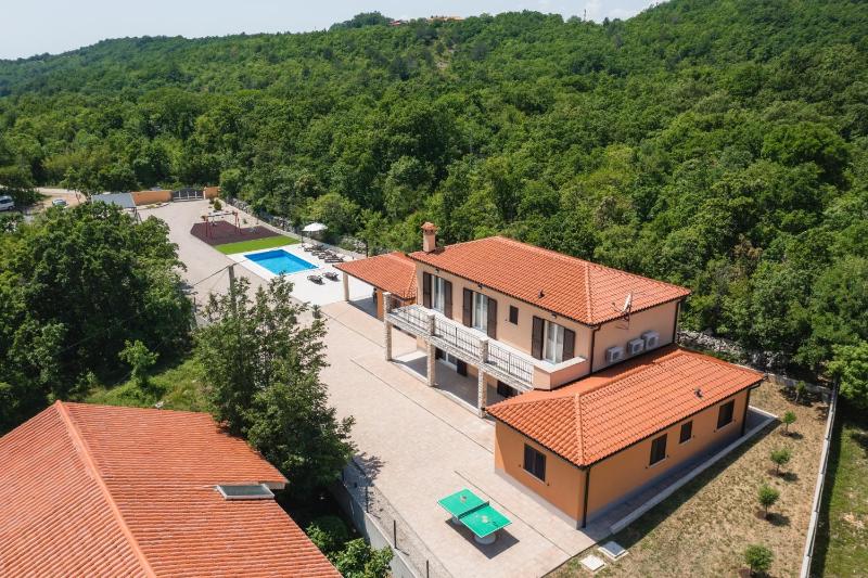 Villa Laura by Briskva - image 24