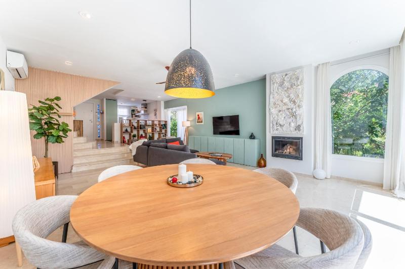 VB Torrequebrada Townhome 3BR near the sea - image 22