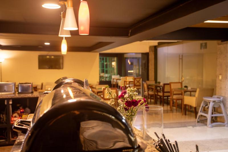 Urban Green Hotel & Suites - image 7