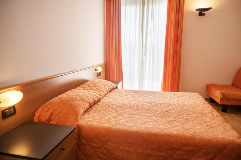 Double Room with Balcony image 1