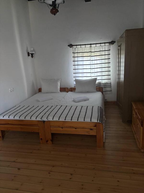Bungalow (5 Adults) image 3