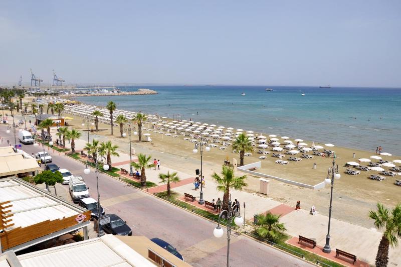 Zodiac Hotel Apartments - image 2