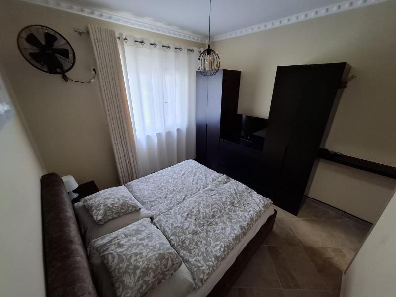 Apartment River - image 10