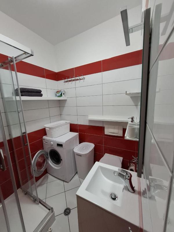 Apartment River - image 8