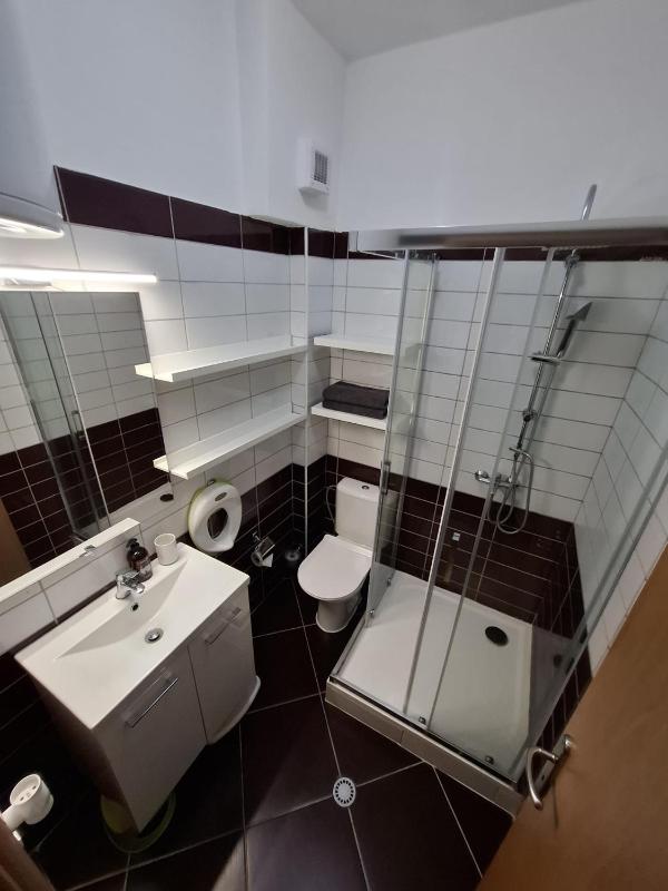 Apartment River - image 12