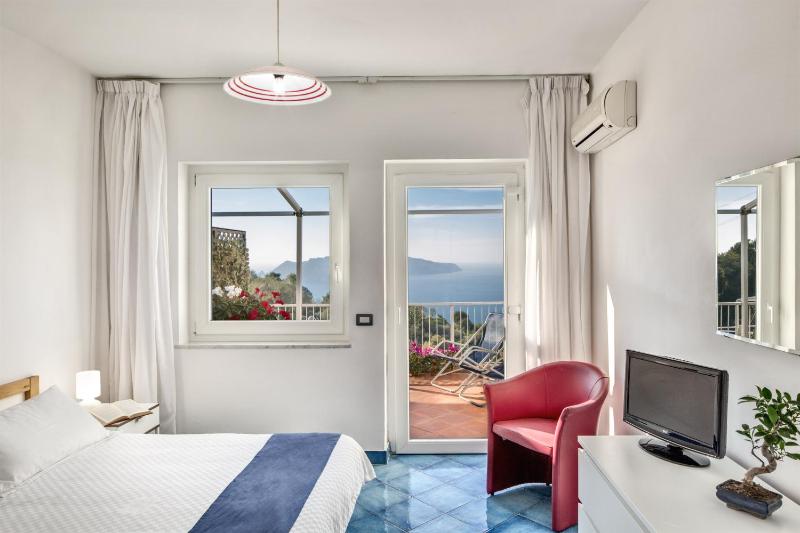 Superior Studio with Terrace with Sea View image 1