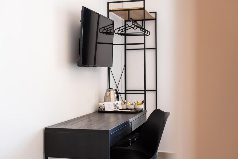 Studio Apartment image 3