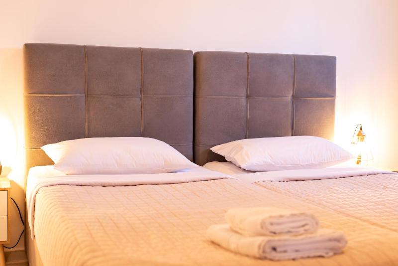 Studio Apartment image 4