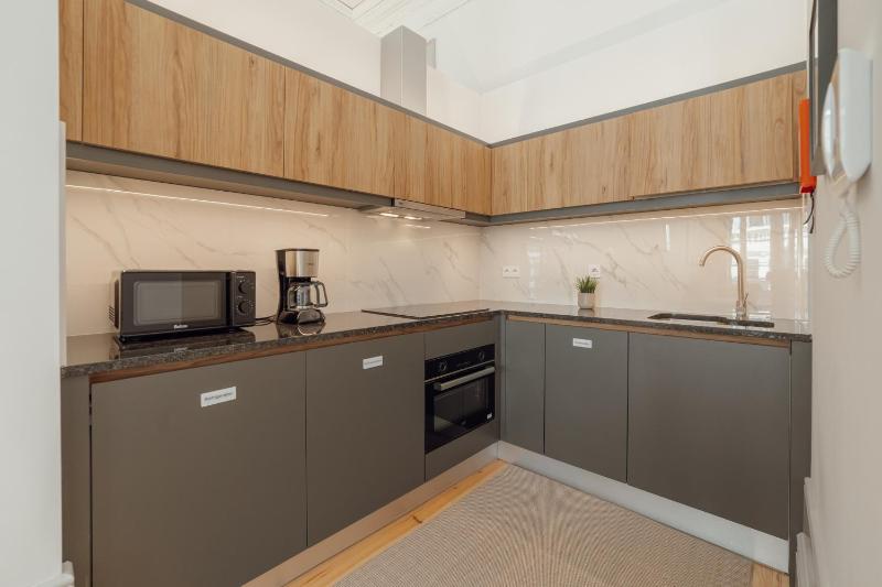 Heart of Porto Apartments by Vacationy - image 14