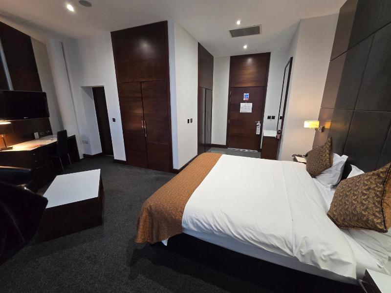 Deluxe Double Room image 4