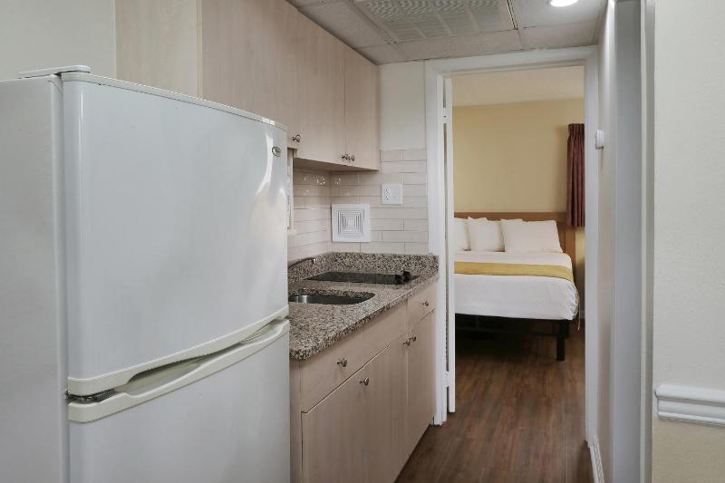 Efficiency Suite with Sofa Bed - No View  image 3