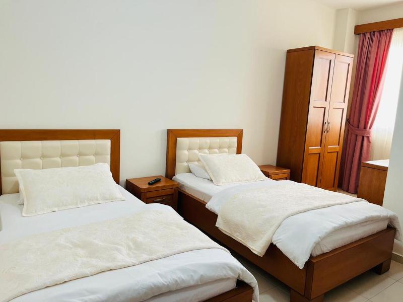 Double or Twin Room image 2